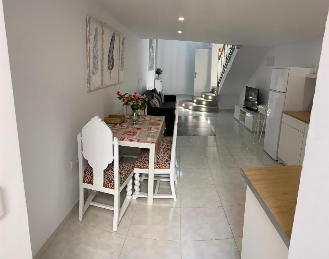 Orange Apartments อาลิกันเต ภายนอก รูปภาพ