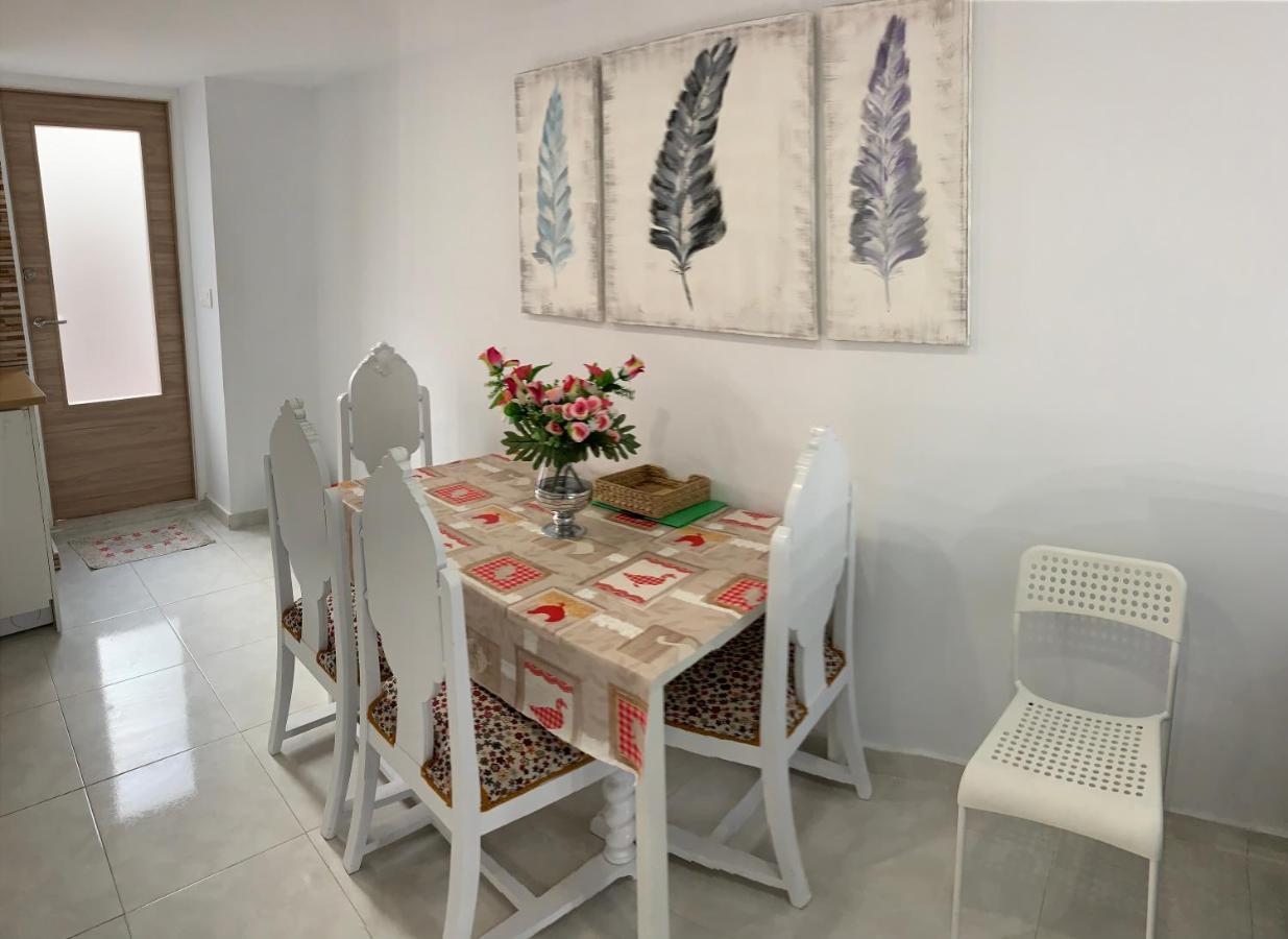 Orange Apartments อาลิกันเต ภายนอก รูปภาพ